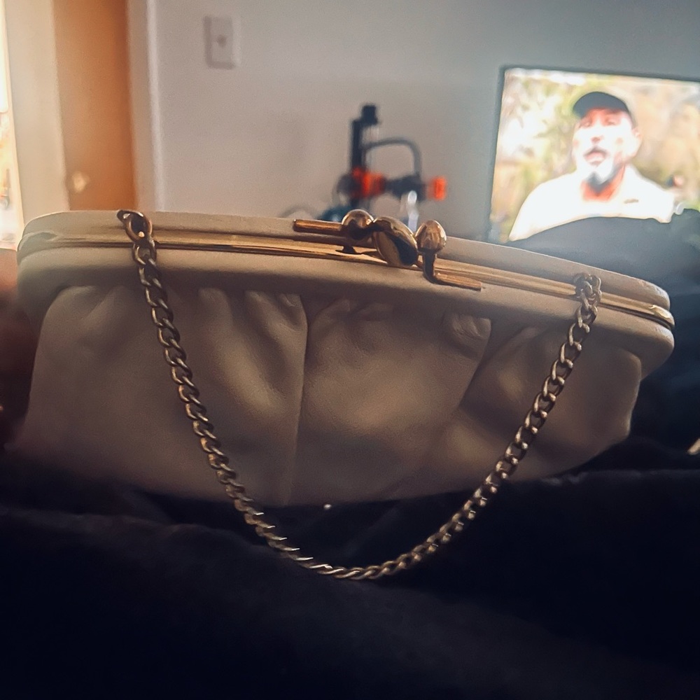 Vintage handheld clutch